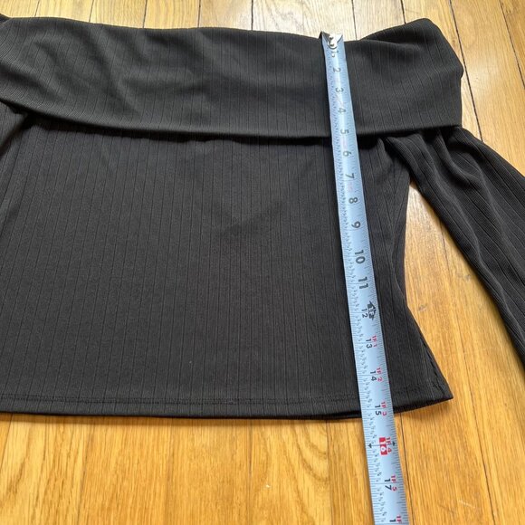 Lovers + Friends Size L NEW Black Fletcher Off Shoulder Bell Sleeve Ribbed Top - Picture 8 of 15